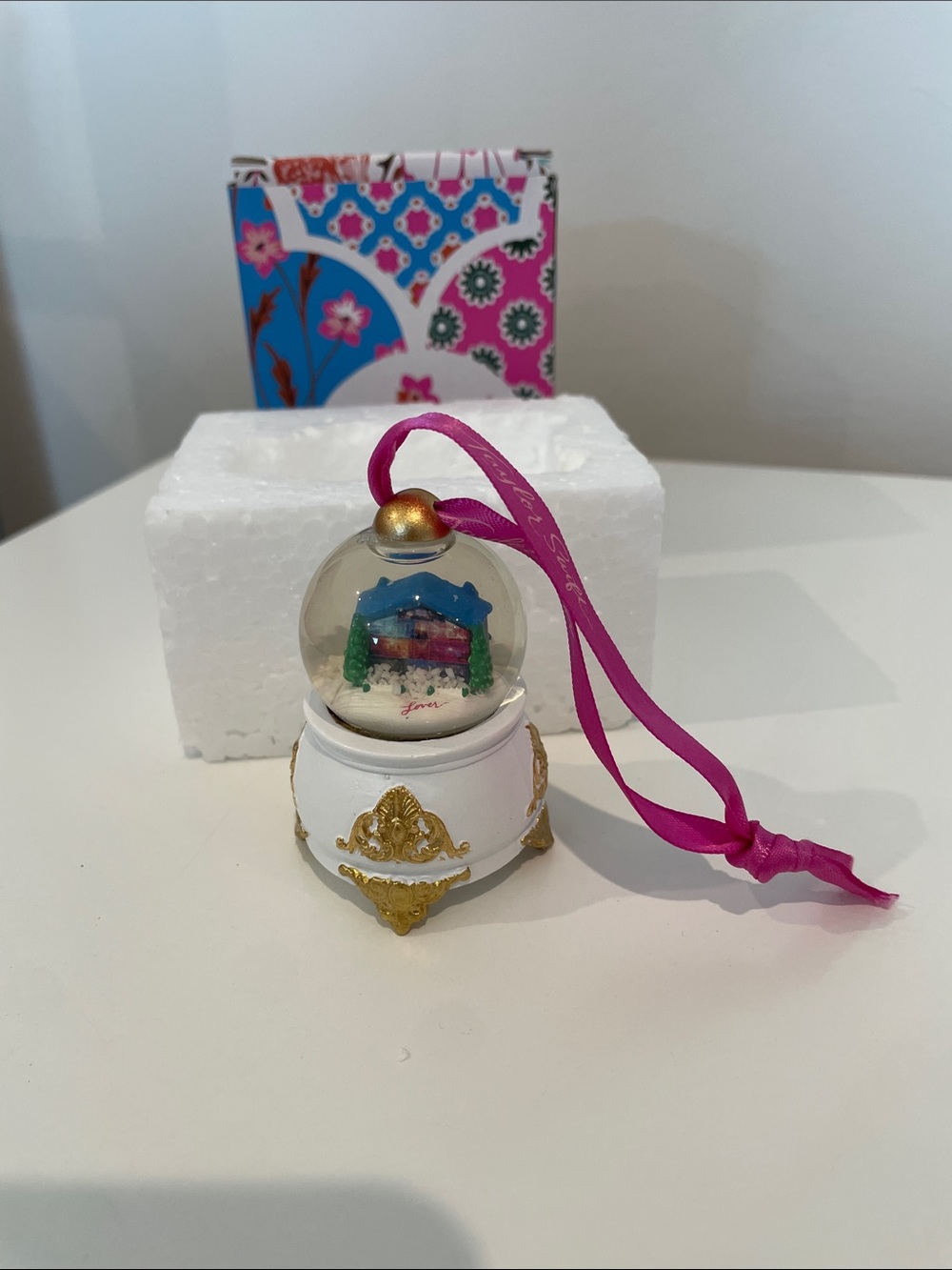 Taylor Swift Lover Snow-globe Ornament